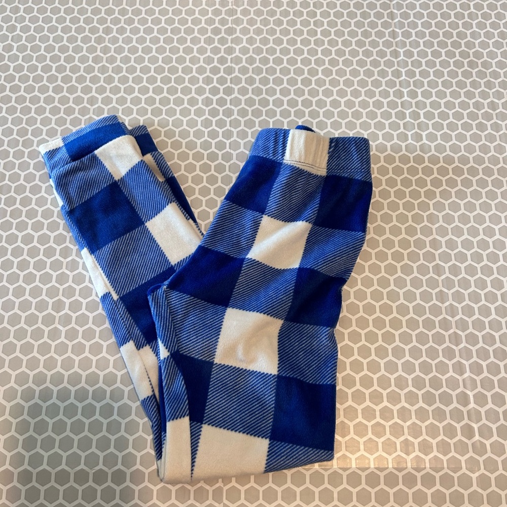Cat & Jack Blue and White Buffalo Plaid Kids Pajama Set Size 6 - Picture 4 of 6